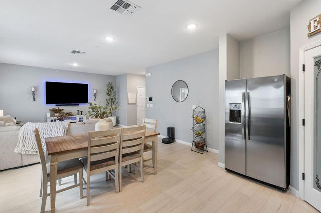 1710 Crossbow Ln, Stockton, CA 95206