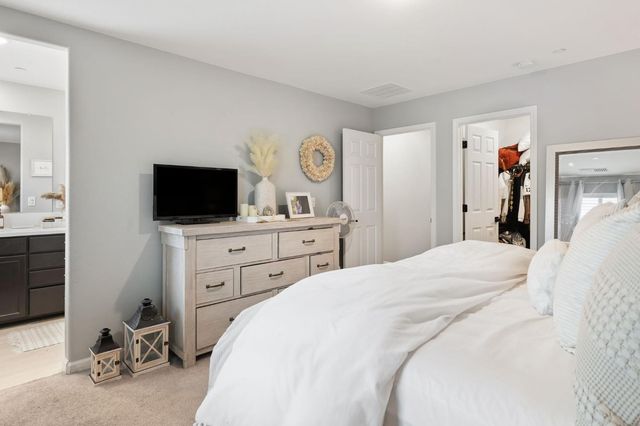 1710 Crossbow Ln, Stockton, CA 95206