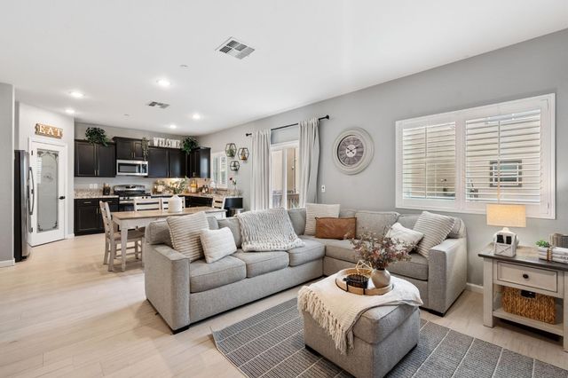 1710 Crossbow Ln, Stockton, CA 95206