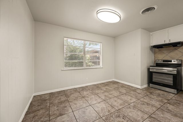 5213 Santa Rosa Drive, Haltom City, TX 76117