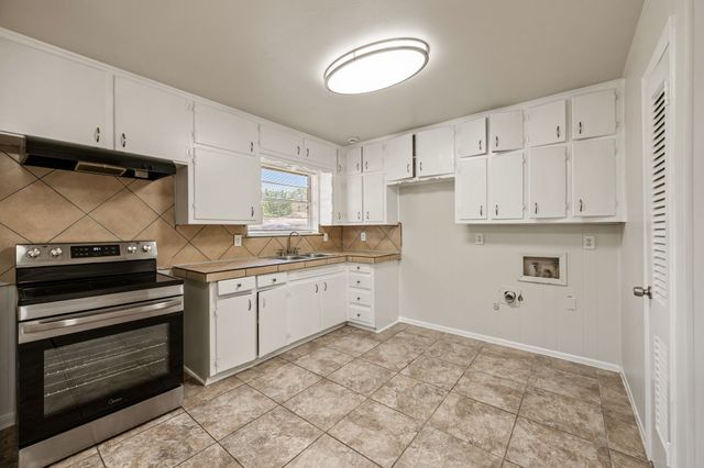 5213 Santa Rosa Drive, Haltom City, TX 76117