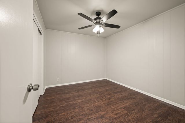 5213 Santa Rosa Drive, Haltom City, TX 76117