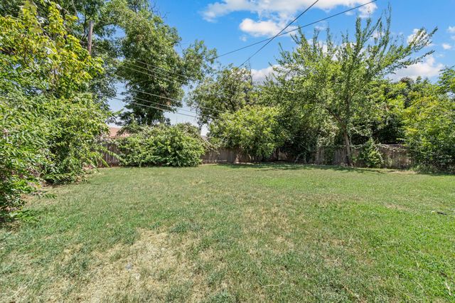 5213 Santa Rosa Drive, Haltom City, TX 76117