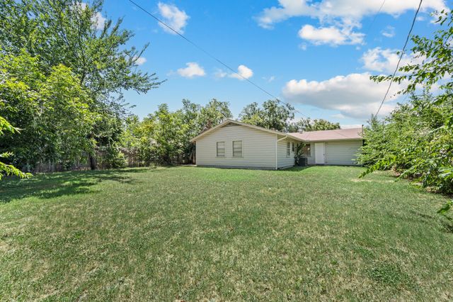 5213 Santa Rosa Drive, Haltom City, TX 76117