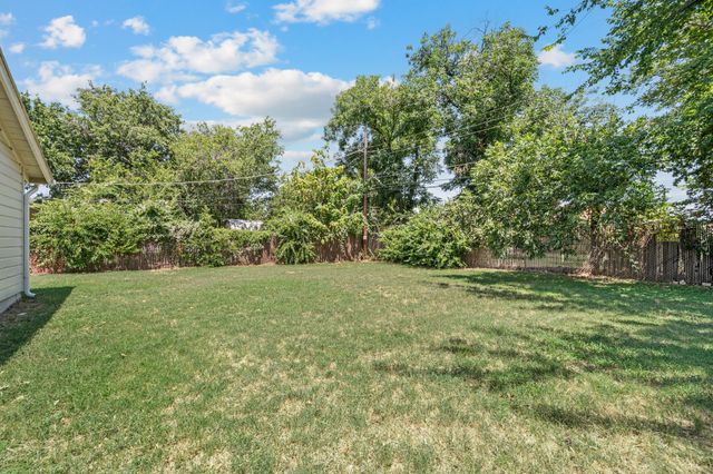 5213 Santa Rosa Drive, Haltom City, TX 76117