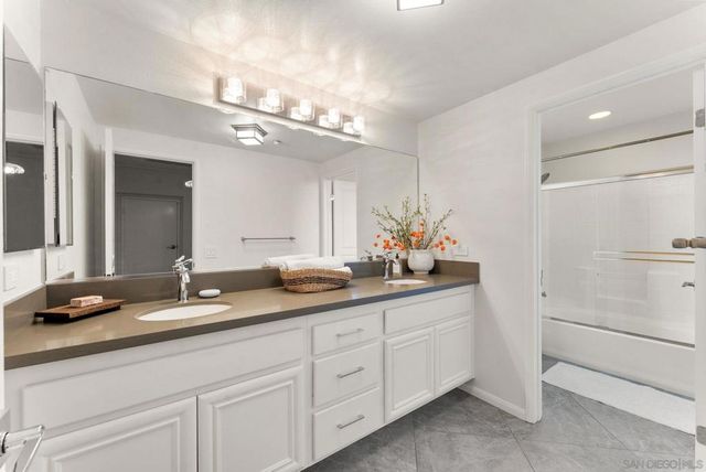 8301 Rio San Diego Drive 2, San Diego, CA 92108