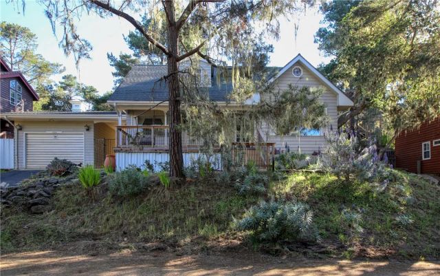 1884 Tully Place, Cambria, CA 93428