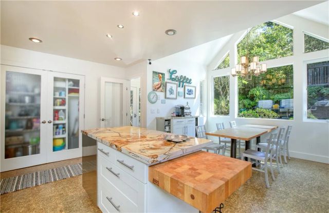 1884 Tully Place, Cambria, CA 93428