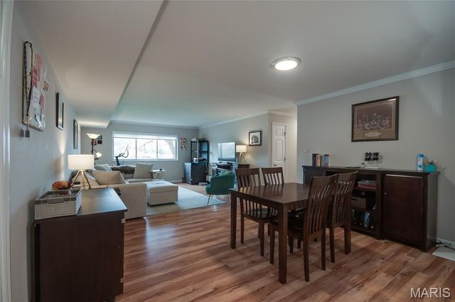 8631 Old Bonhomme Road 2C, University City, MO 63132