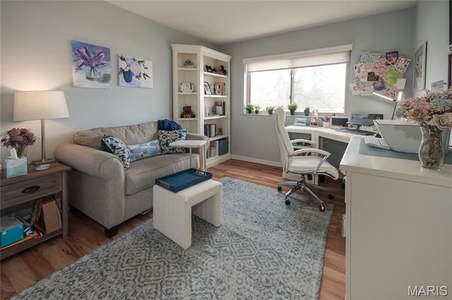 8631 Old Bonhomme Road 2C, University City, MO 63132