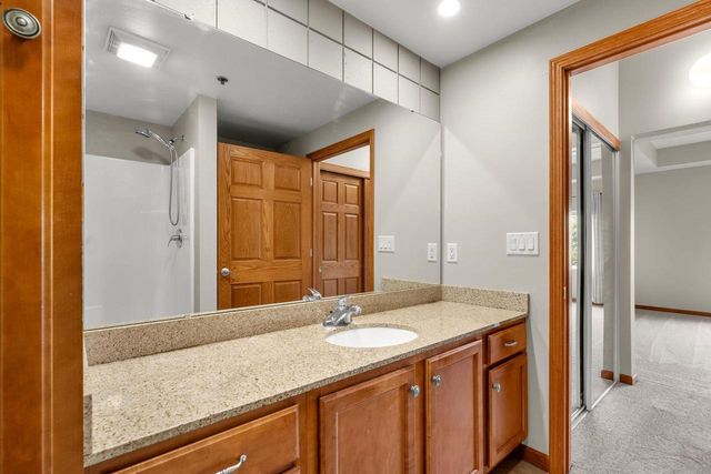 400 N RICHMOND STREET, Appleton, WI 54911