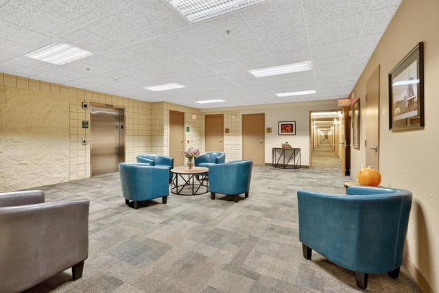 400 N RICHMOND STREET, Appleton, WI 54911