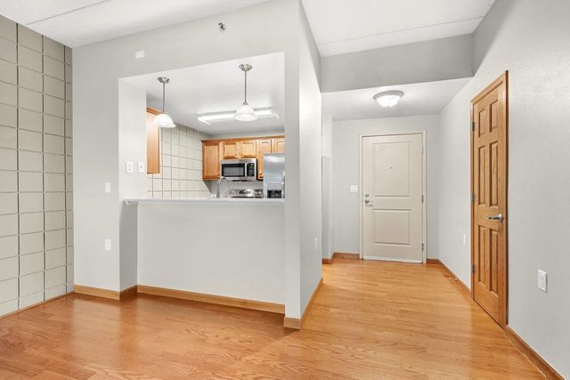400 N RICHMOND STREET, Appleton, WI 54911