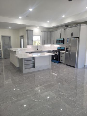 5807 Doulton Drive, Houston, TX 77033