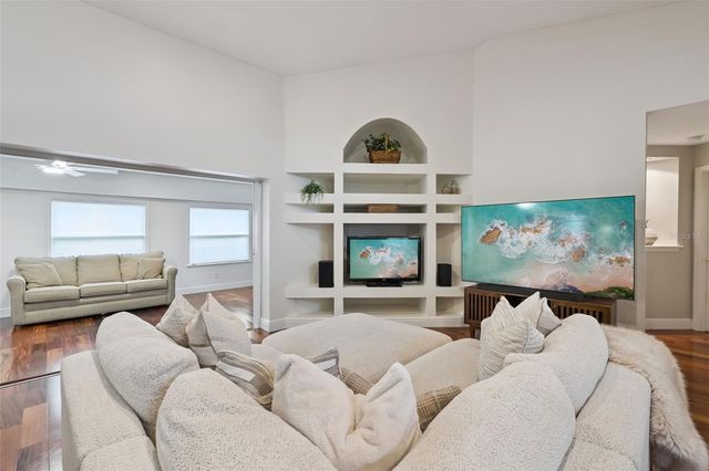 9805 SPRING LAKE DRIVE, Clermont, FL 34711