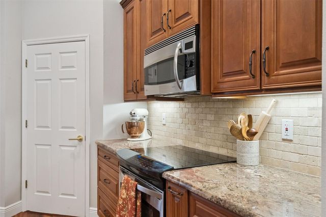 9805 SPRING LAKE DRIVE, Clermont, FL 34711