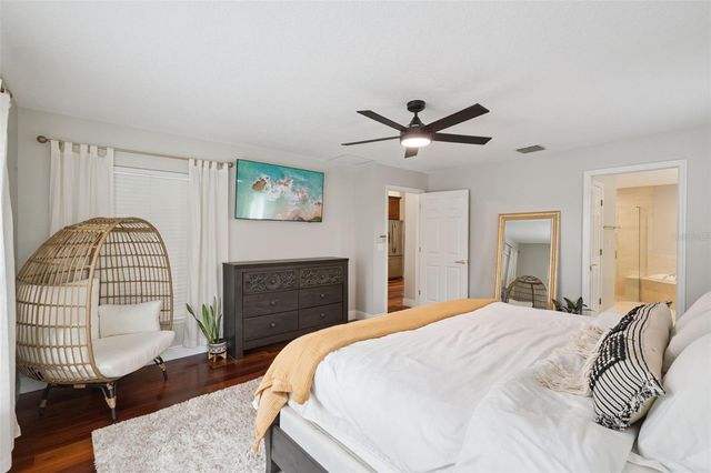 9805 SPRING LAKE DRIVE, Clermont, FL 34711