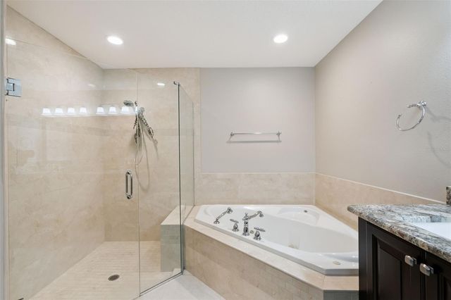 9805 SPRING LAKE DRIVE, Clermont, FL 34711