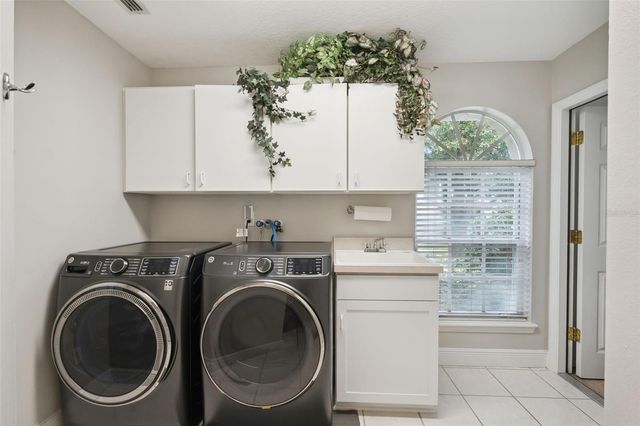 9805 SPRING LAKE DRIVE, Clermont, FL 34711