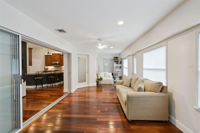 9805 SPRING LAKE DRIVE, Clermont, FL 34711