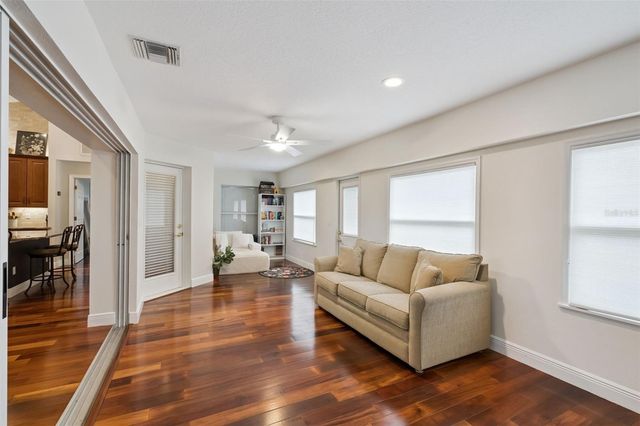 9805 SPRING LAKE DRIVE, Clermont, FL 34711