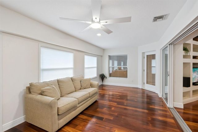 9805 SPRING LAKE DRIVE, Clermont, FL 34711