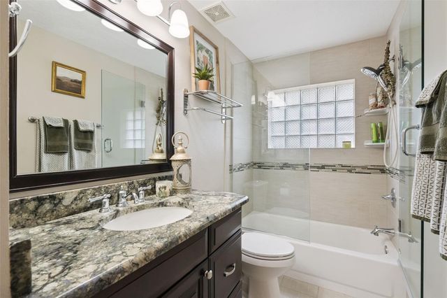 9805 SPRING LAKE DRIVE, Clermont, FL 34711