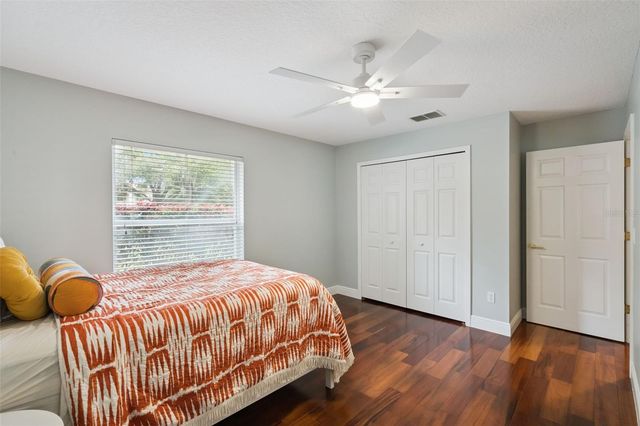 9805 SPRING LAKE DRIVE, Clermont, FL 34711