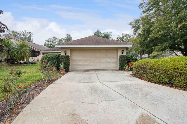 9805 SPRING LAKE DRIVE, Clermont, FL 34711