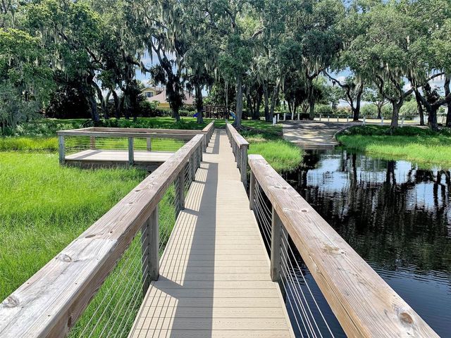 9805 SPRING LAKE DRIVE, Clermont, FL 34711