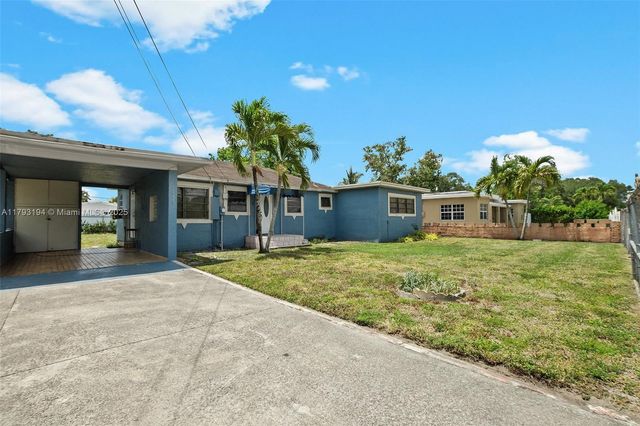 2870 NW 169th Ter, Miami Gardens, FL 33056