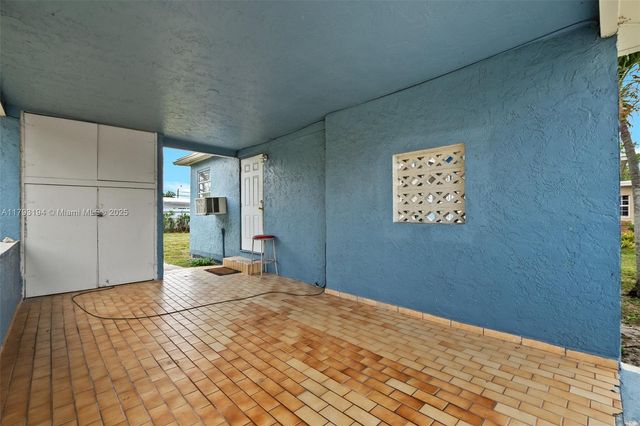 2870 NW 169th Ter, Miami Gardens, FL 33056