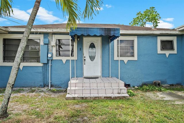 2870 NW 169th Ter, Miami Gardens, FL 33056