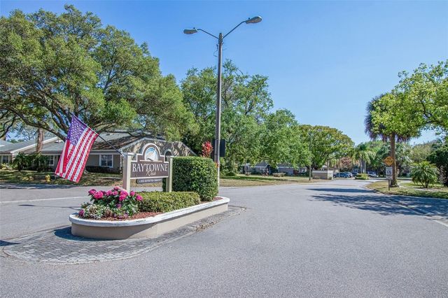 1393 CADHAY COURT, Safety Harbor, FL 34695