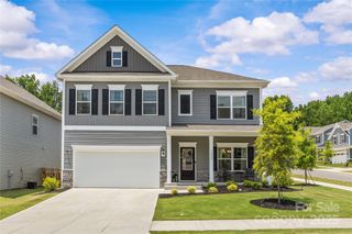 7025 Amberhouse Drive, Charlotte, NC 28212