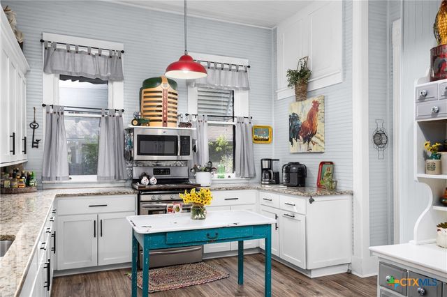 409 W Clark Street, Bartlett, TX 76511