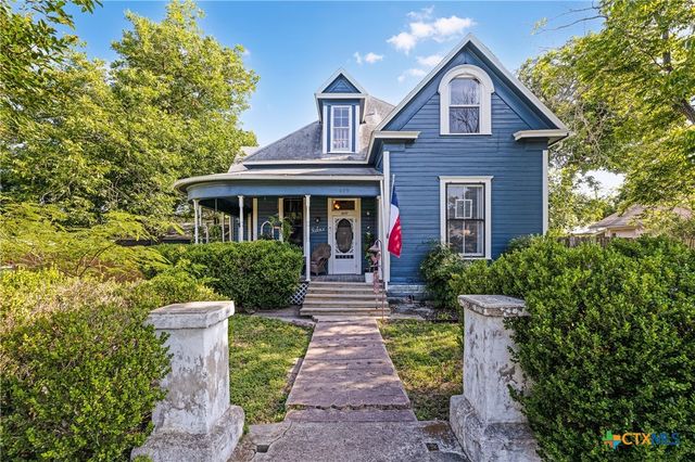 409 W Clark Street, Bartlett, TX 76511