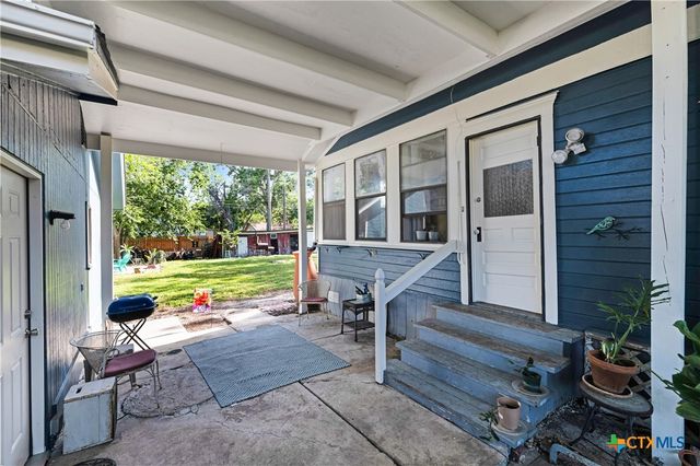 409 W Clark Street, Bartlett, TX 76511