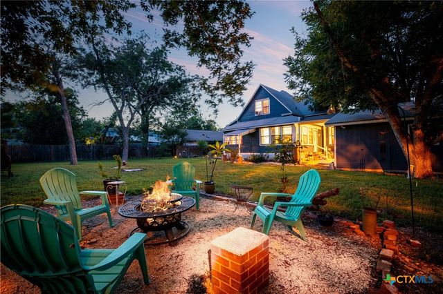 409 W Clark Street, Bartlett, TX 76511