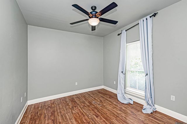 8360 Bastille St, Denham Springs, LA 70726