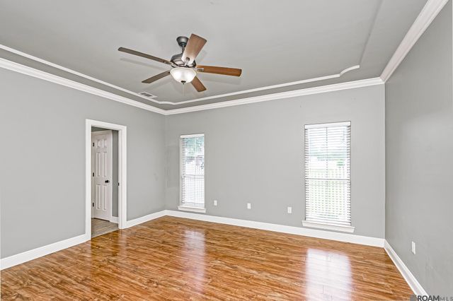 8360 Bastille St, Denham Springs, LA 70726