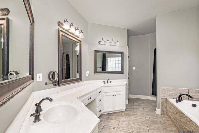 8360 Bastille St, Denham Springs, LA 70726
