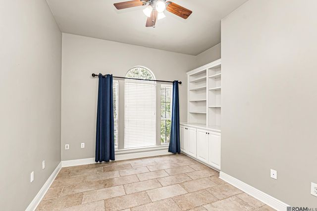 8360 Bastille St, Denham Springs, LA 70726
