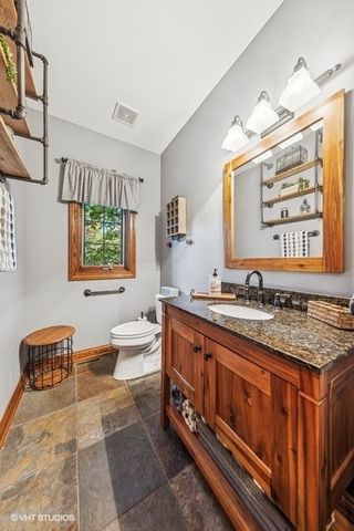 9032 Wolf Road, Willow Springs, IL 60480