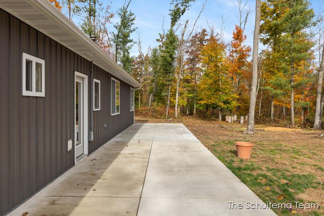 8232 Holton Road, Holton, MI 49425