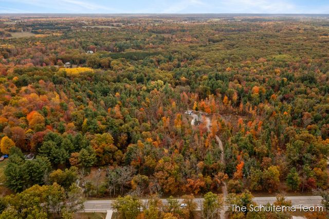 8232 Holton Road, Holton, MI 49425