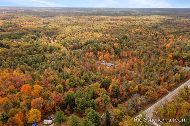 8232 Holton Road, Holton, MI 49425