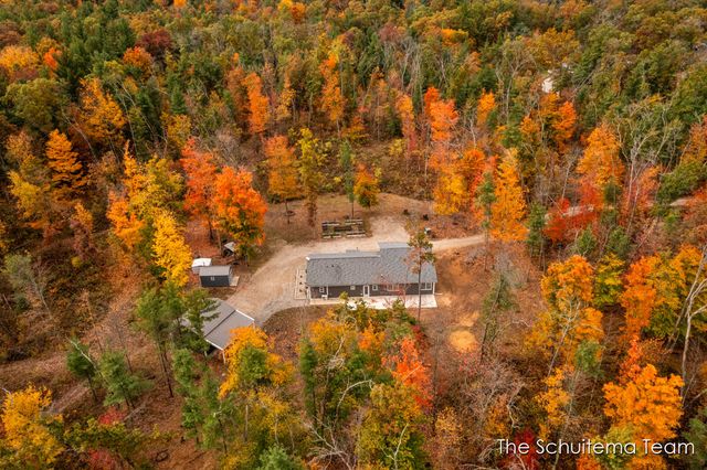 8232 Holton Road, Holton, MI 49425