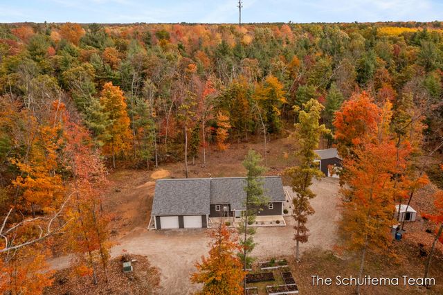 8232 Holton Road, Holton, MI 49425