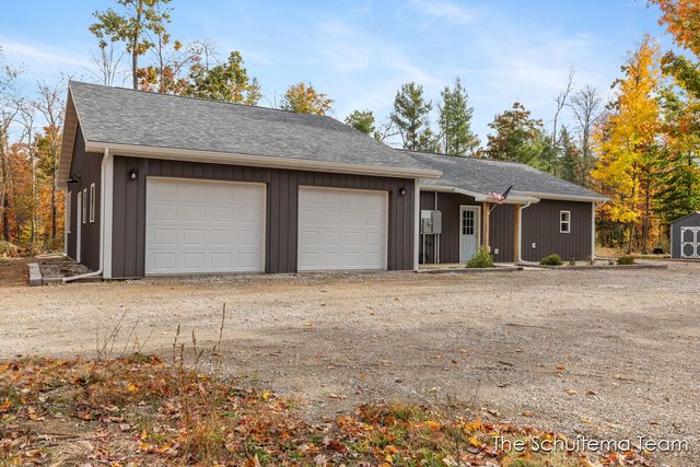 8232 Holton Road, Holton, MI 49425